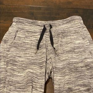 lululemon joggers!